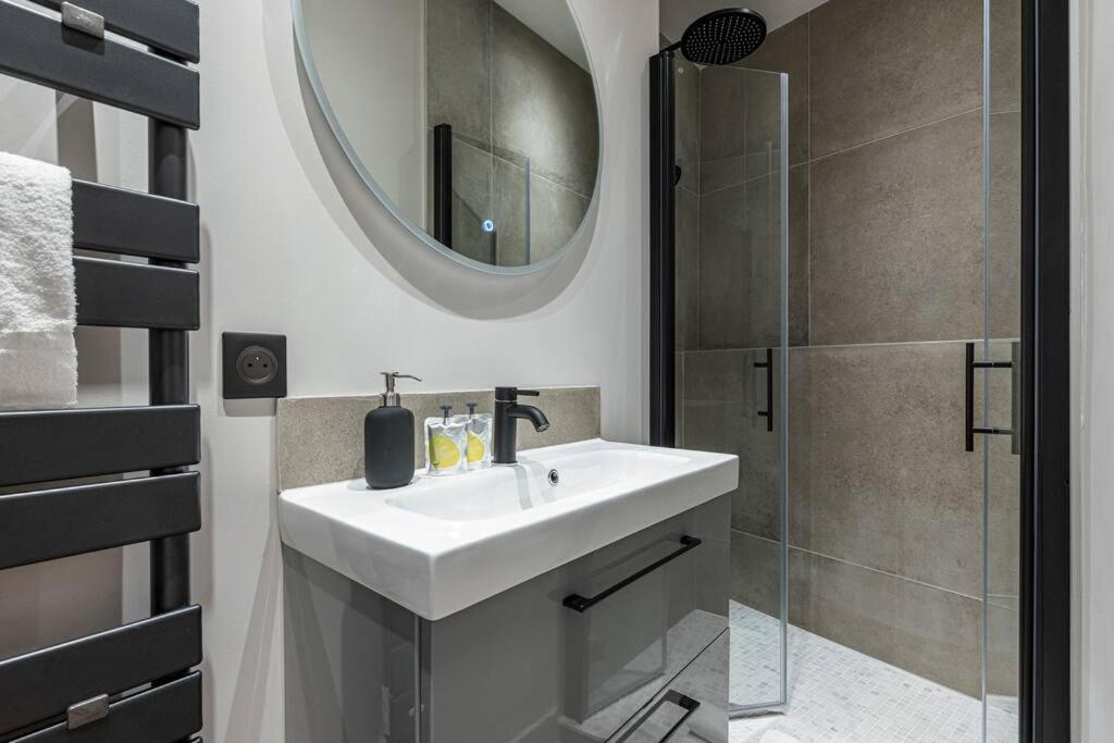 La Croix - Old Town Modern Apartment - 2 Bedrooms ニース エクステリア 写真